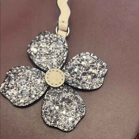 Kate Spade “NWT” Cranberry-Cherrywood Medium Leather Tote with Structured Design - Picture 5 of 5